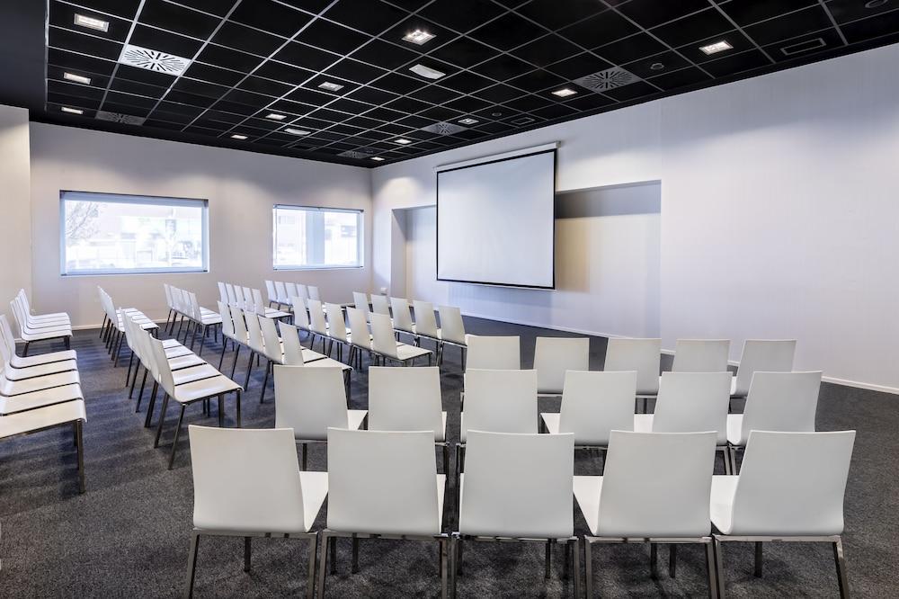 מדריד Hotel Zentral Castellana Norte מראה חיצוני תמונה